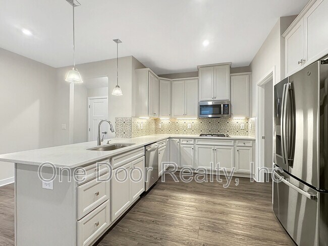 Building Photo - 105 Ironsmith Wy