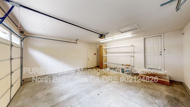 Building Photo - 14600 Jomark Ln