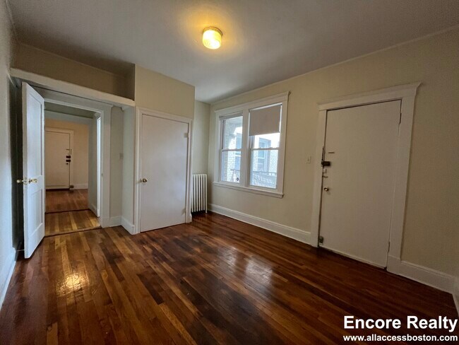 Building Photo - 1630 Commonwealth Ave