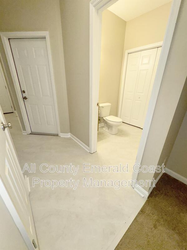 Building Photo - 732 E Mack Bayou Dr