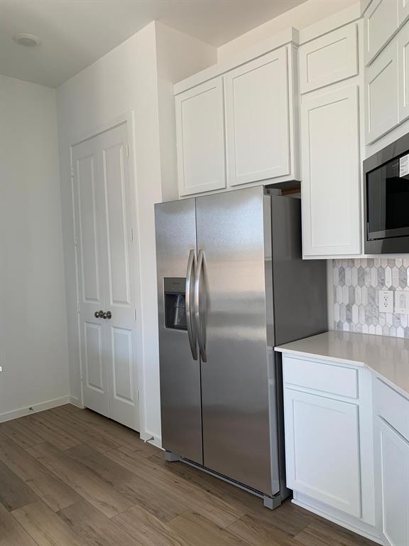 Building Photo - 32030 Meadowlake Mews Ln