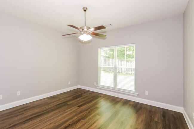 Building Photo - Spacious 4-Bedroom Home in Grovetown, GA