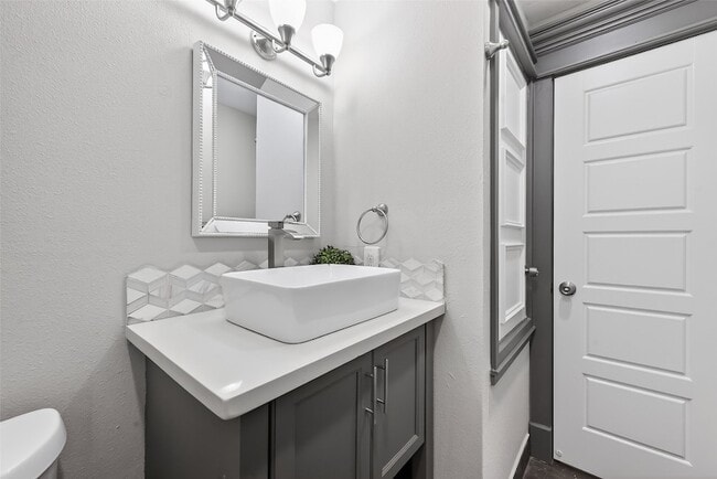 Building Photo - 11280 Braes Forest Dr