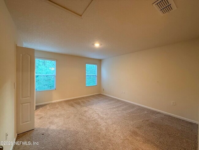 Building Photo - 246 Aralia Ln