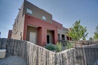 Building Photo - AMAZING SANTA FE LIVING