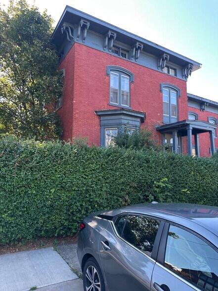 Primary Photo - 188 W 2nd St