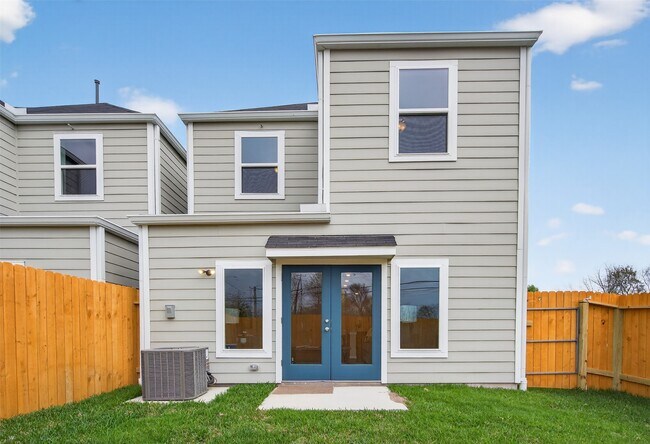 Building Photo - 9111 Highland Northern Wy