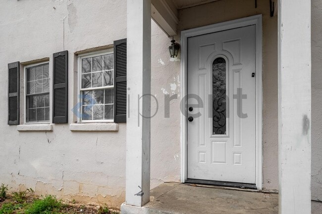 Building Photo - Unit 1