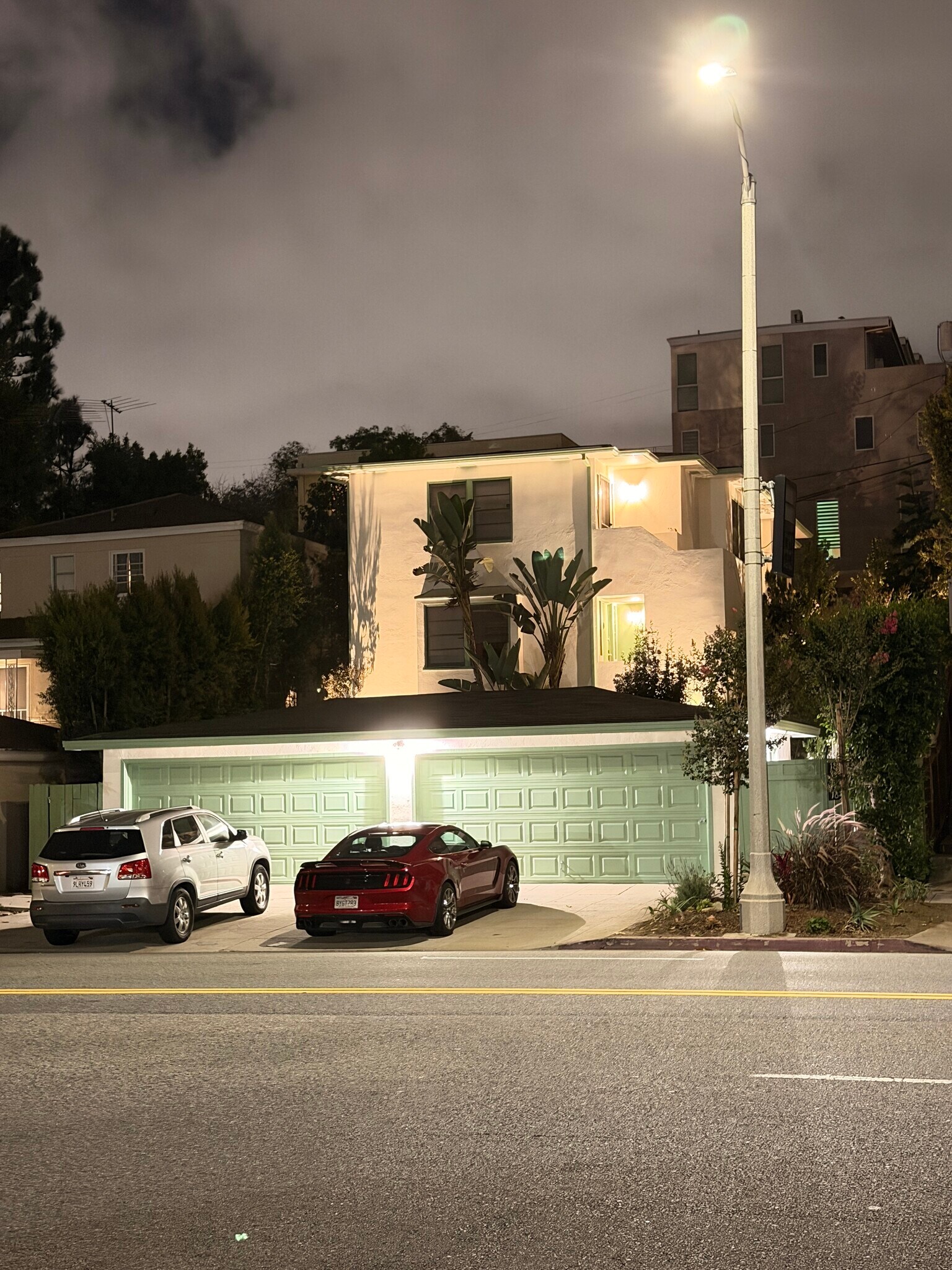 Building Photo - 1849 S Beverly Glen Blvd