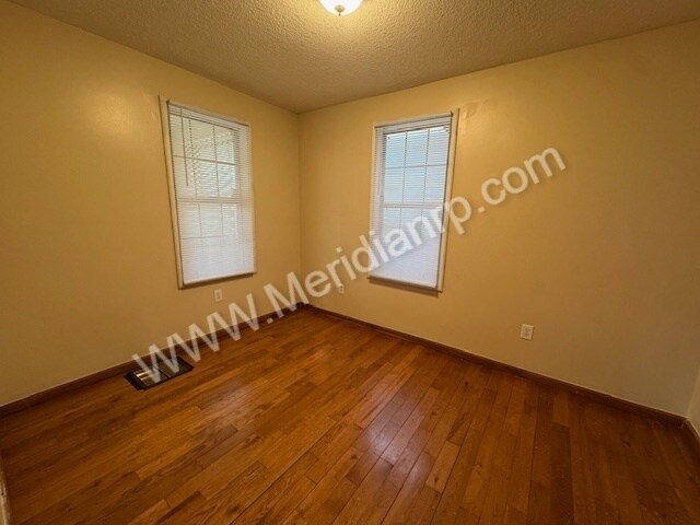 Building Photo - 3809 Barr St