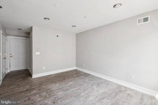 Building Photo - 1931 N Philip St