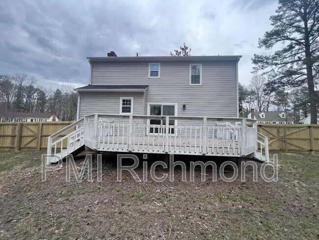 Building Photo - 9007 Covewood Rd