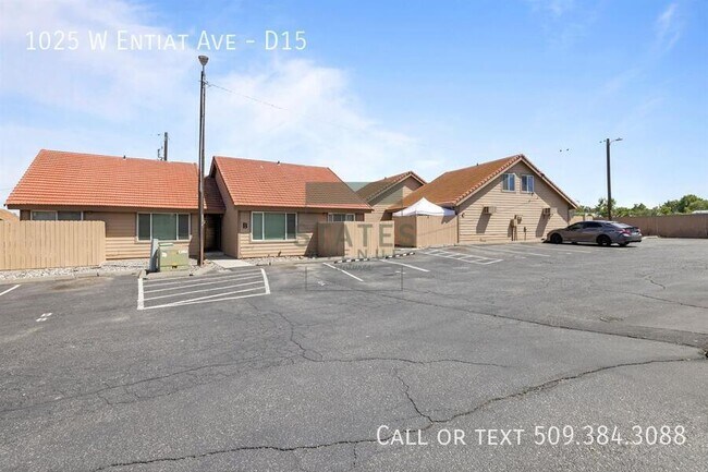 Building Photo - 1025 W Entiat Ave