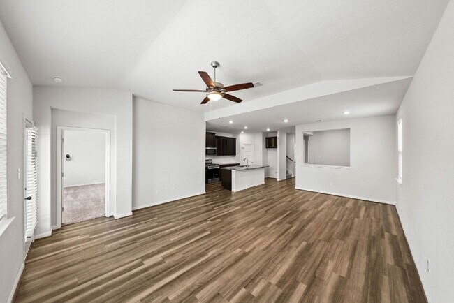 Building Photo - Greenbelt, Second En Suite, Media and Game...