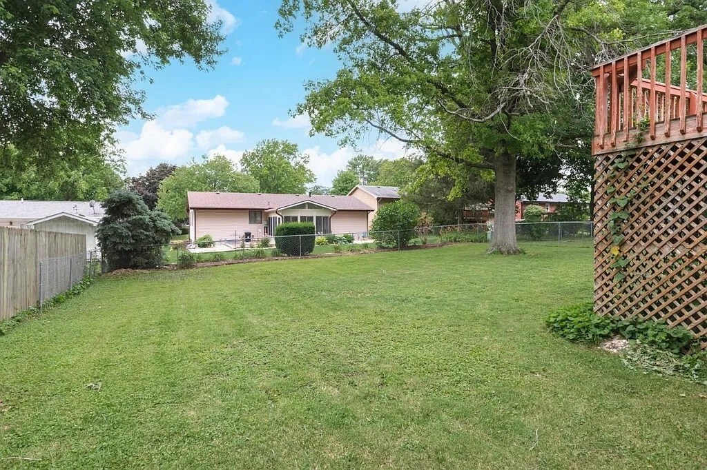 Building Photo - 707 Chester Dr