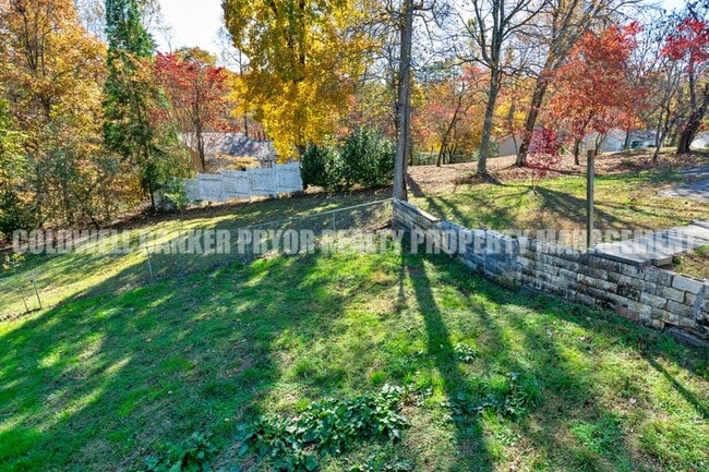 Building Photo - 531 Indian Hills Dr