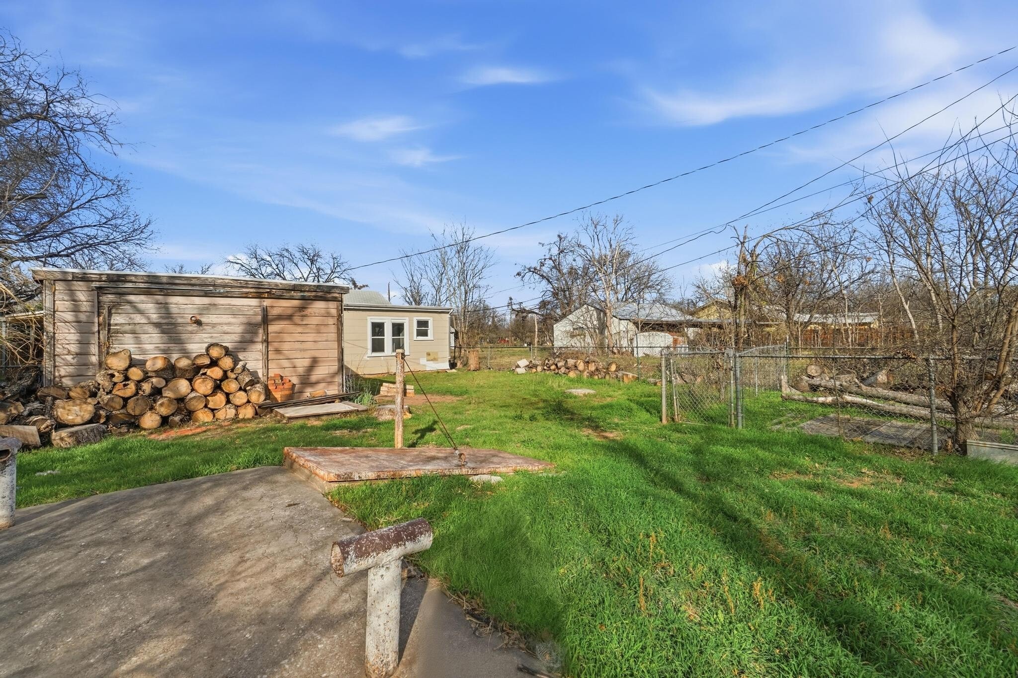 Building Photo - 2857 S 5th St