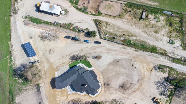 Building Photo - 8850 Rocky Canyon Rd