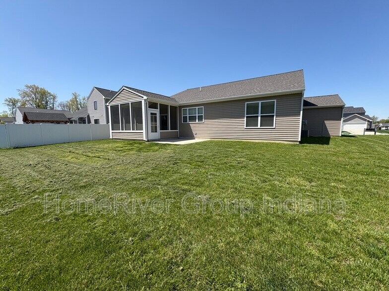 Building Photo - 12986 Mendocino Cv