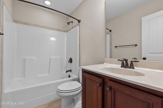 Building Photo - 280 Wiregrass Ln