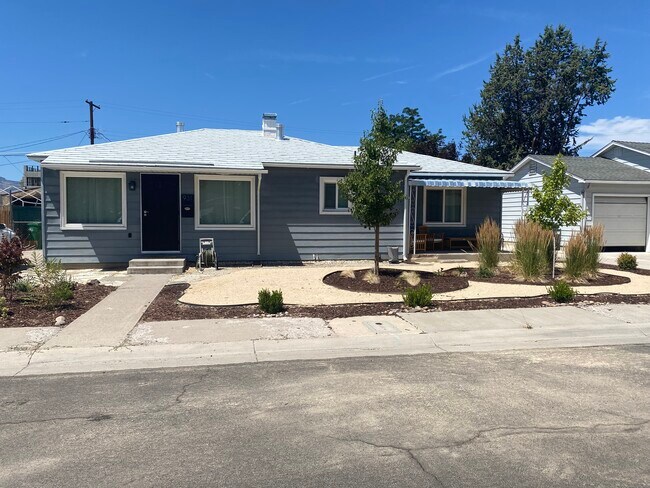 Primary Photo - 931 Bates Ave