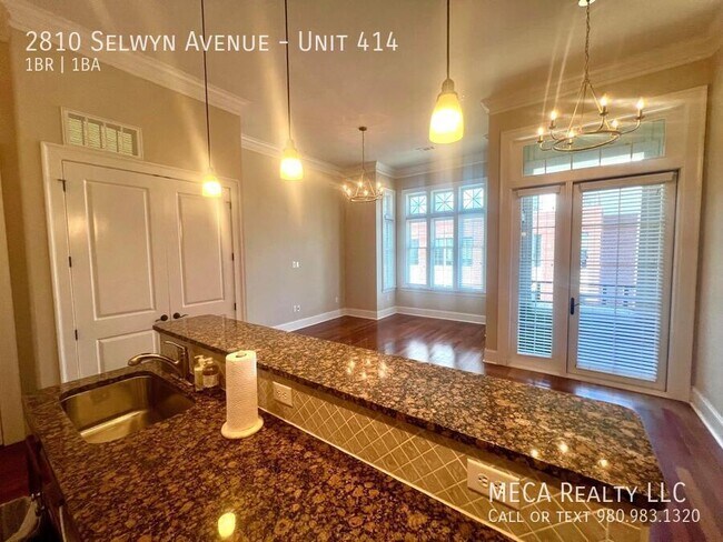 Building Photo - 2810 Selwyn Ave