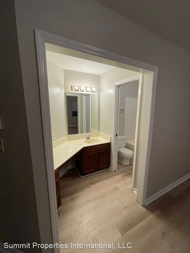 Building Photo - 2 br, 2.5 bath House - 2816 Iron Gate Lane