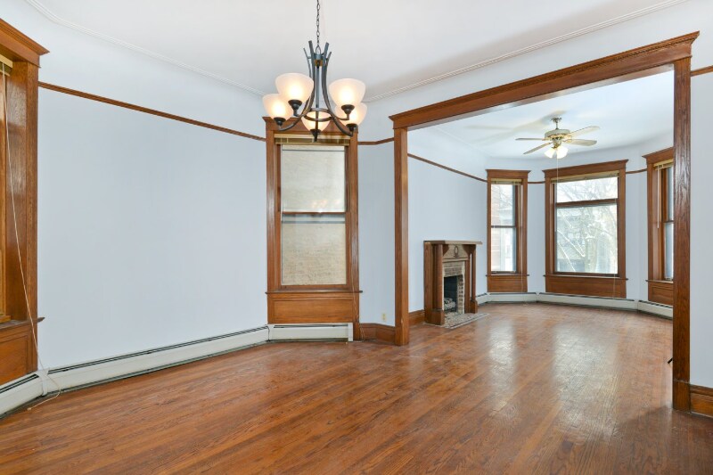 Building Photo - 3231 N Seminary Ave