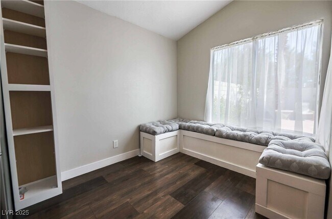 Building Photo - 2724 Eagle Springs Ct