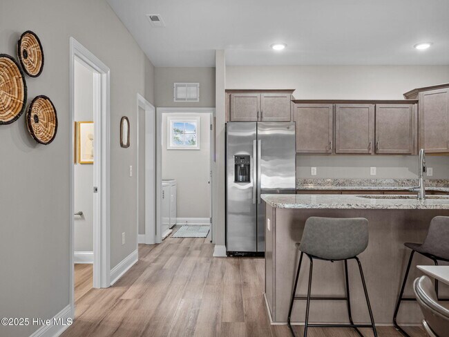 Building Photo - 150 Coastline Cir