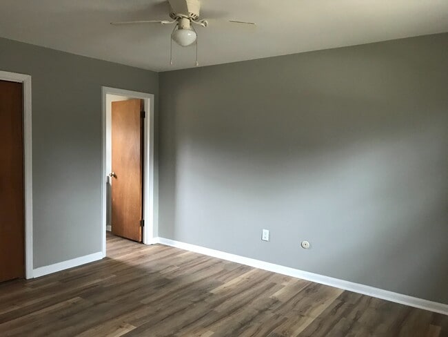 Building Photo - Simpsonville  3 Bedroom, 1.5 Bath Home Nea...