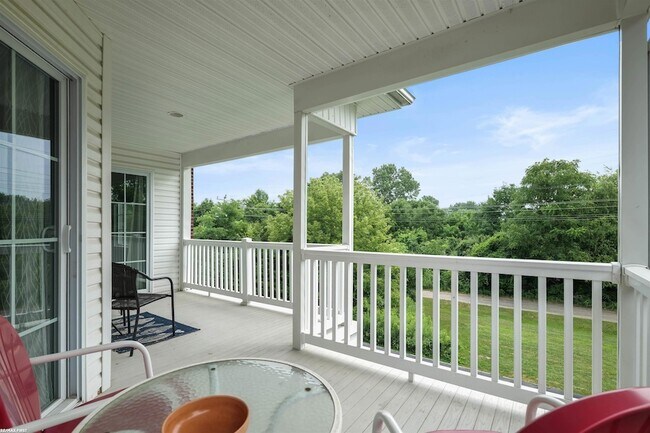 Building Photo - 6986 Boulder Pointe Dr