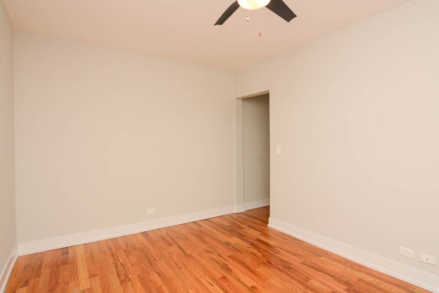 Building Photo - 545 Chestnut St