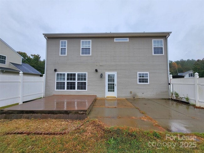 Building Photo - 6830 Babbling Brook Ln