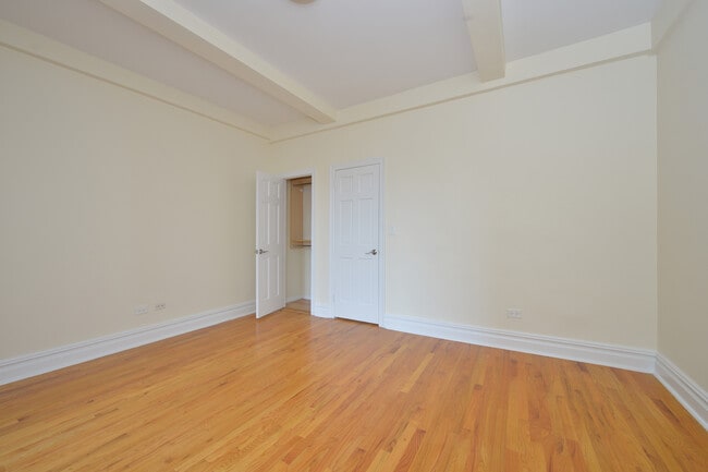 Building Photo - 204 Avenue A
