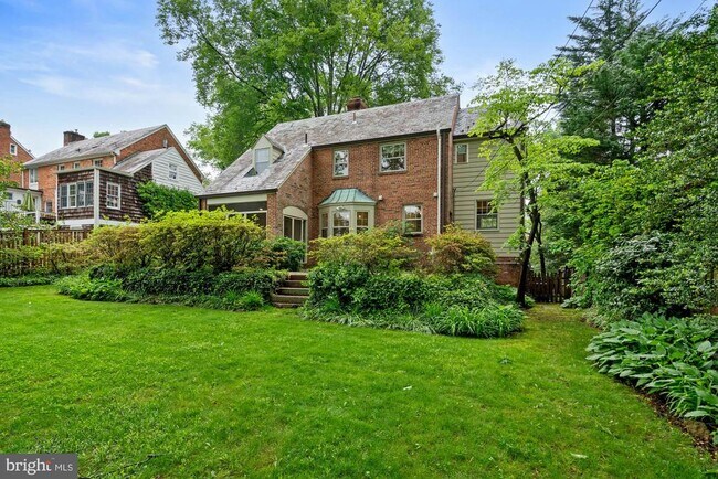 Building Photo - 5222 Duvall Dr