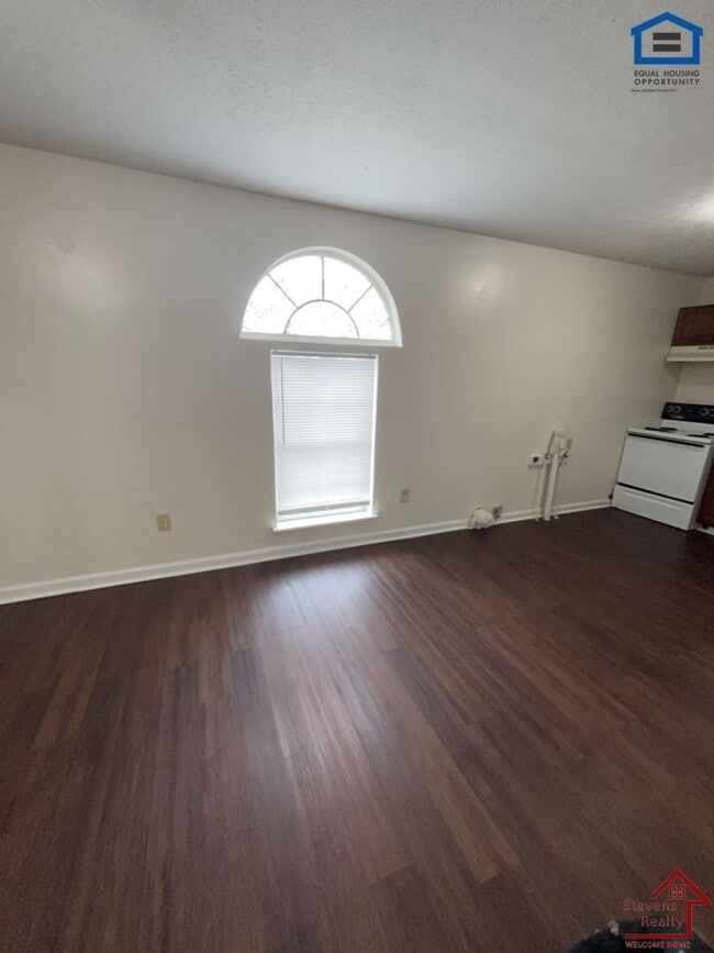 Building Photo - 117 Dogwood Pointe Dr