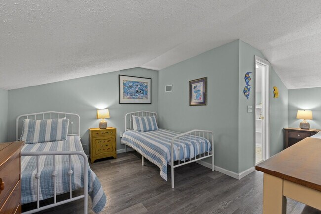 Building Photo - 1630 Hwy 2378