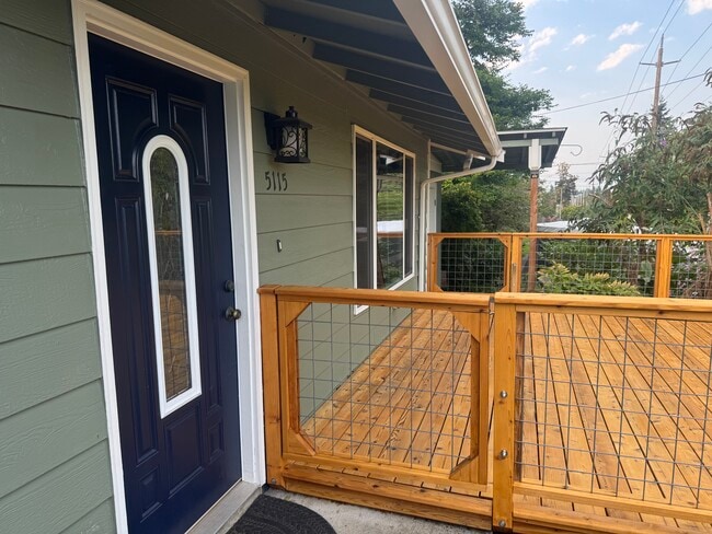 Building Photo - 5115 S 4th Ave