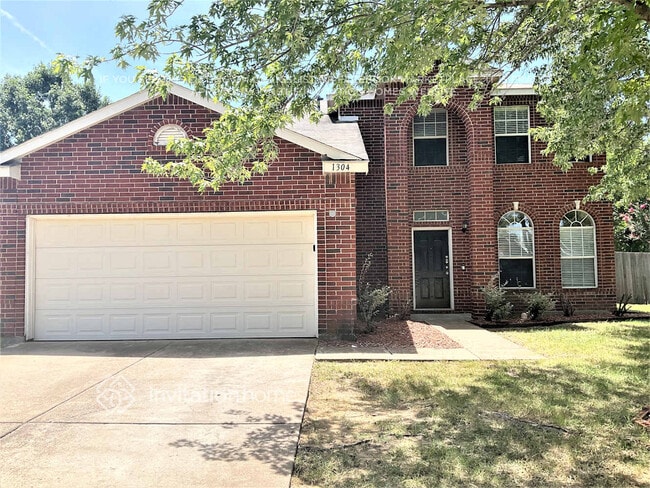 Building Photo - 1304 White Dove Ln