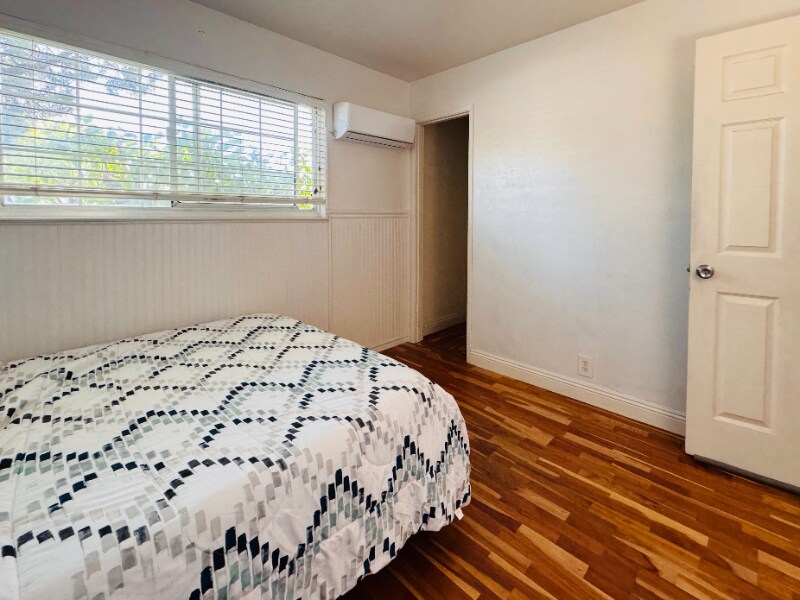 Building Photo - 209 Grant Ct