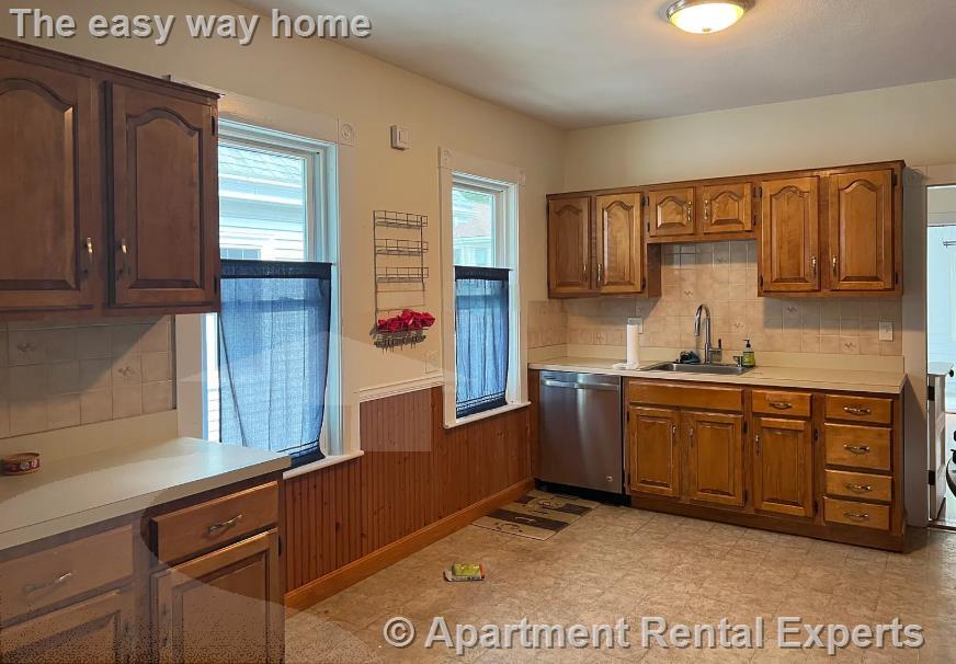 Building Photo - 16 Edward Sullivan Rd