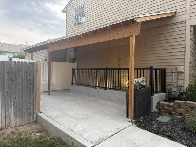 Building Photo - 1243 Forest Ridge Rd