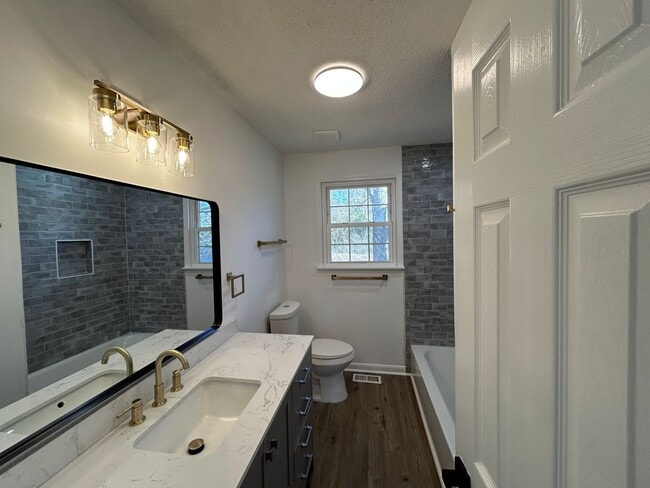 Building Photo - 59 Cricket Ln