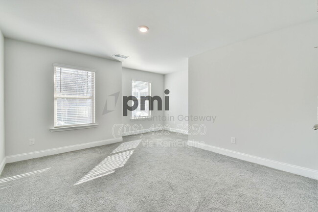 Building Photo - 247 Magnolia Villas Dr