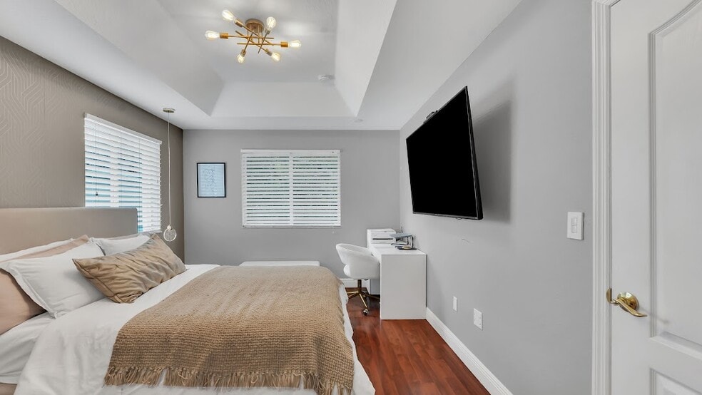 Building Photo - 2342 SE 10th St