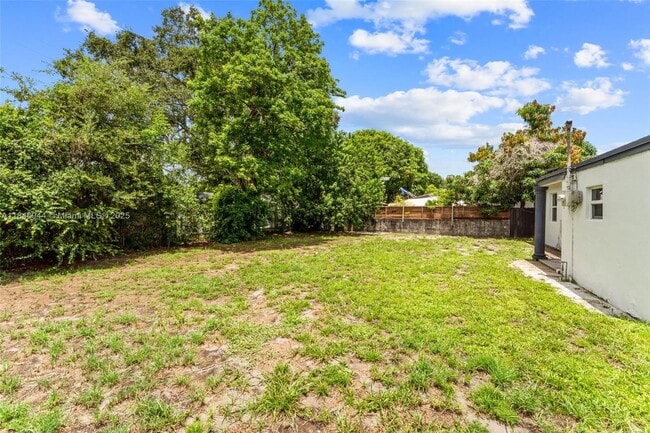 Building Photo - 1245 NW 84th Terrace