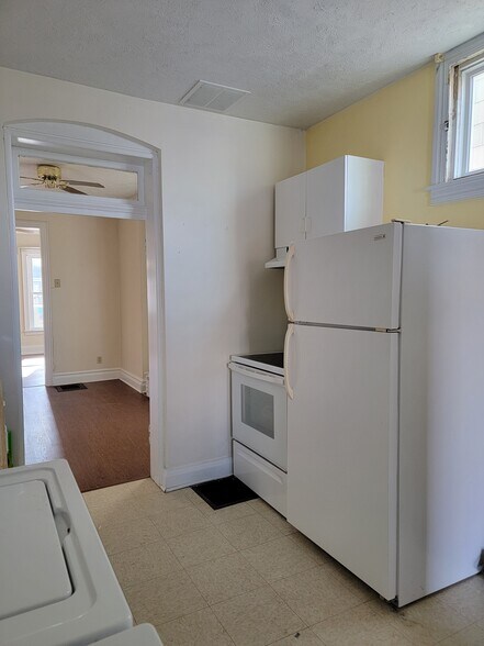 kitchen - 353 Main St