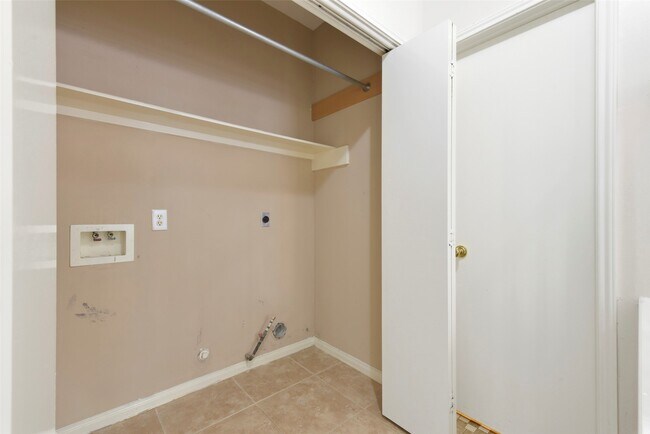 Building Photo - 14722 Trailbrook Dr