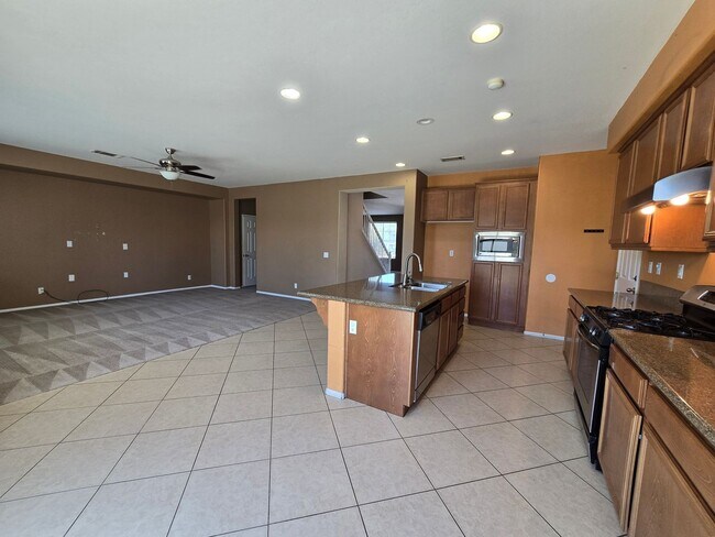 Building Photo - 1116 Witherill Pl